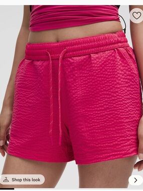 NWT lululemon athletica GRID-texture relaxed JR hiking short 4”